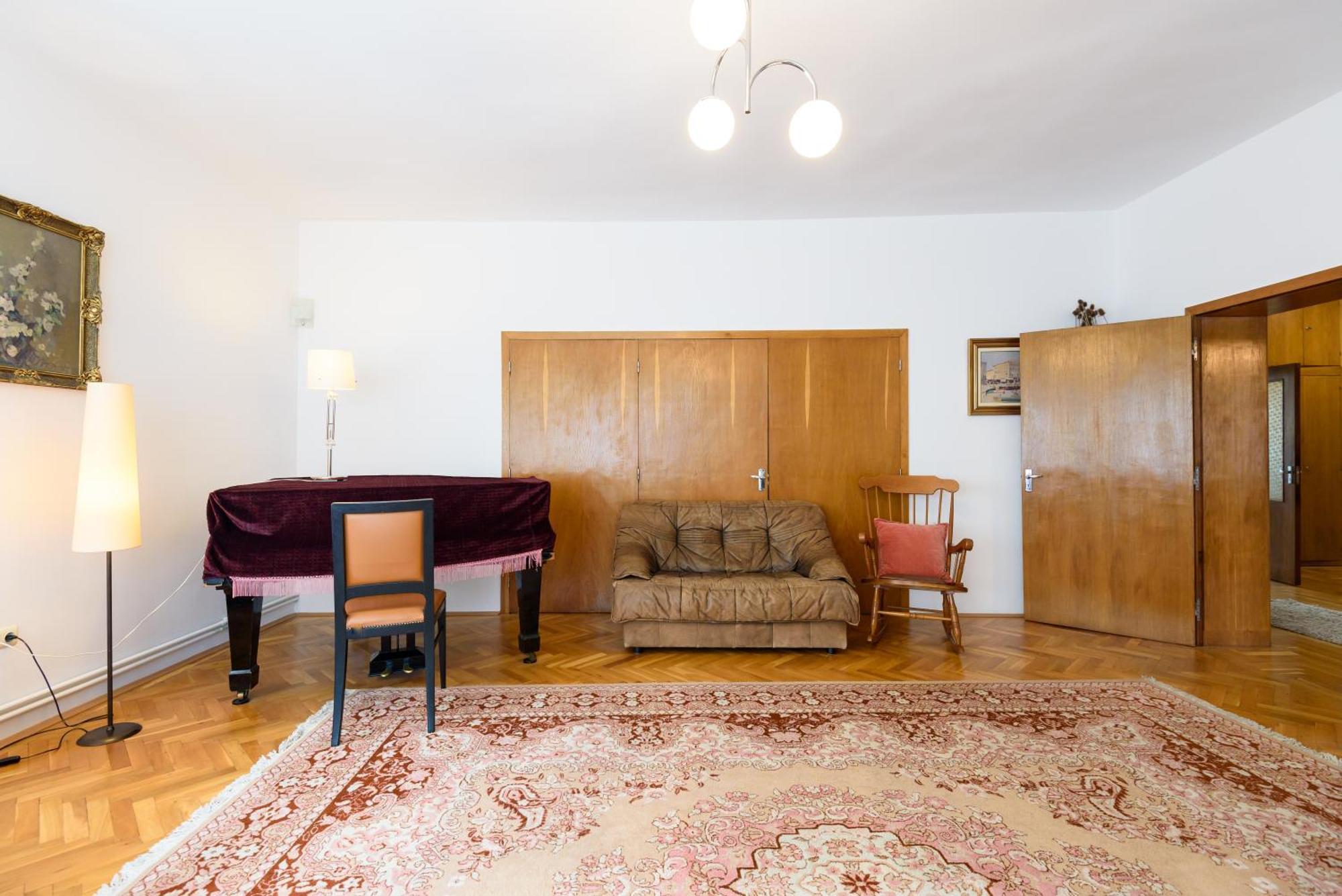 Casa Cu Cires Brasov Apartment ภายนอก รูปภาพ
