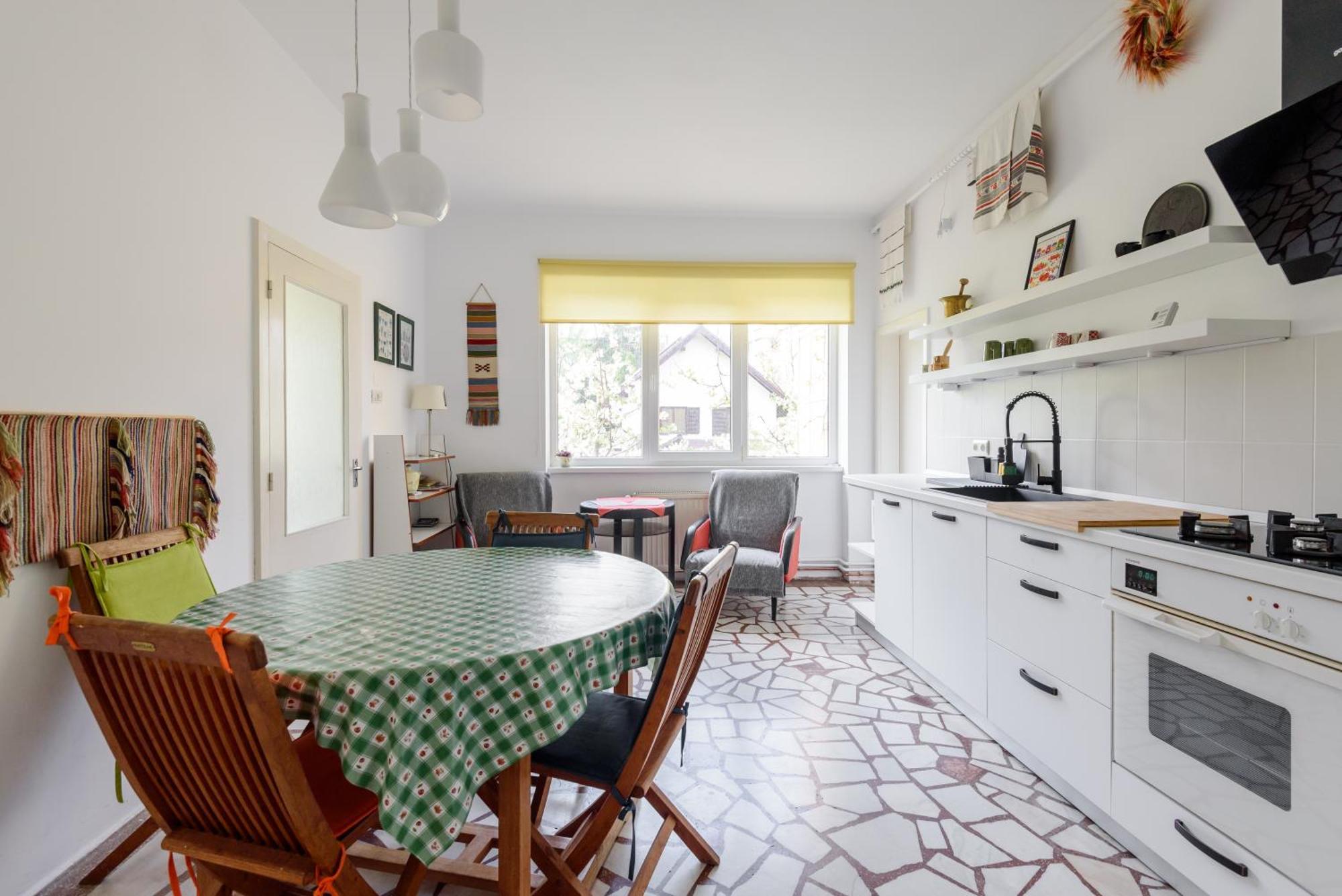 Casa Cu Cires Brasov Apartment ภายนอก รูปภาพ