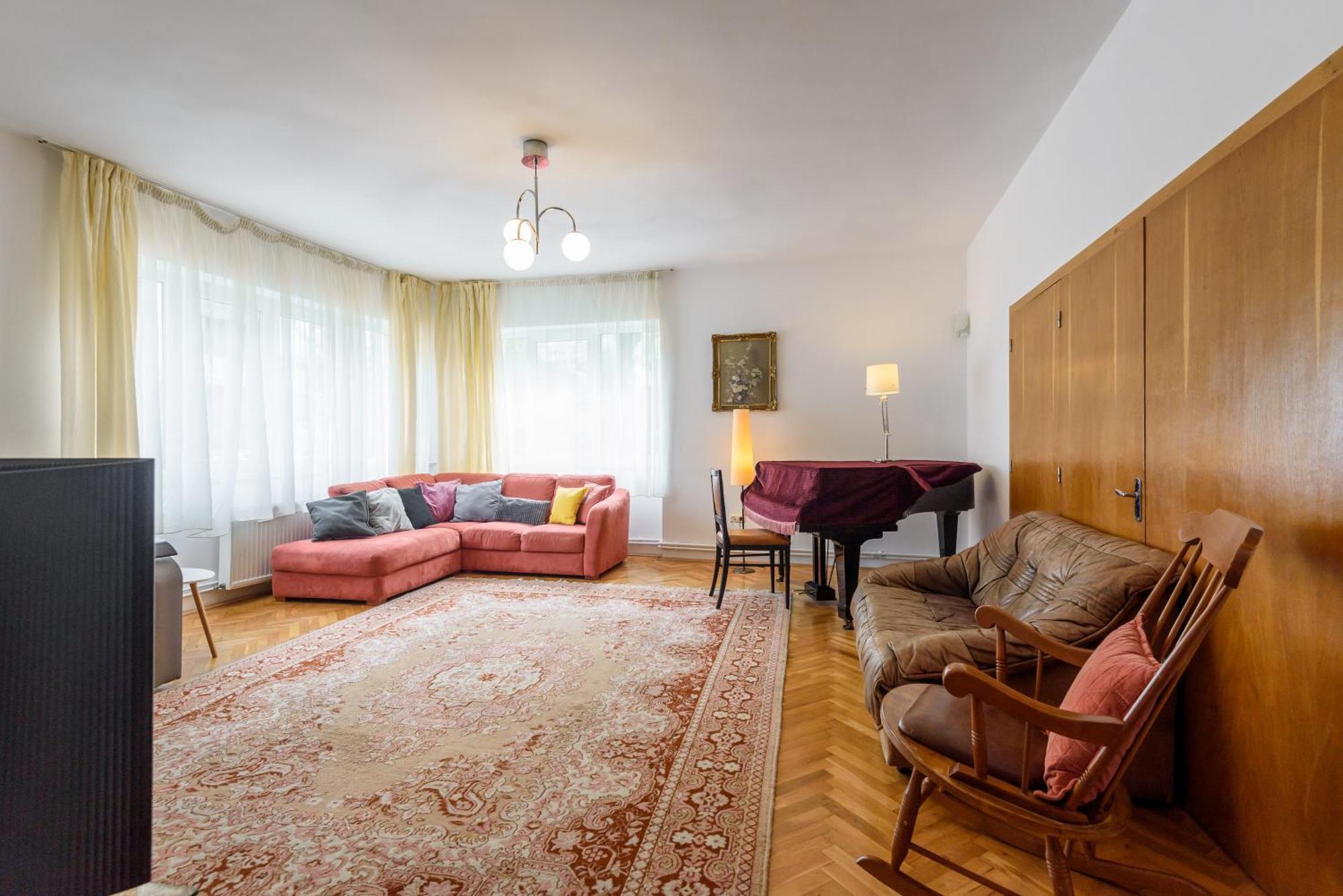 Casa Cu Cires Brasov Apartment ภายนอก รูปภาพ
